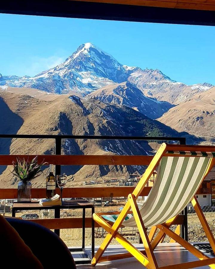 ホテル Kazbegi 5054 エクステリア 写真